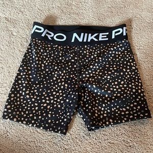 Kids Nike spandex shorts size Large